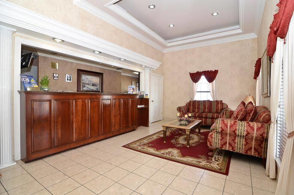 Red Roof Inn Масл-Шолс Екстер'єр фото
